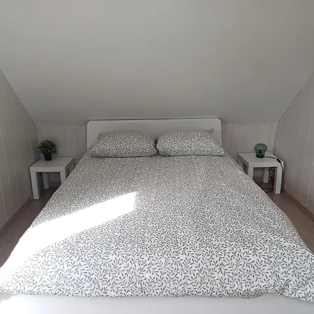 4 Minutes From Sainte-Mere-Eglise - Independent Apartment On First Floor Of Big House With Garden Fresville Exterior photo